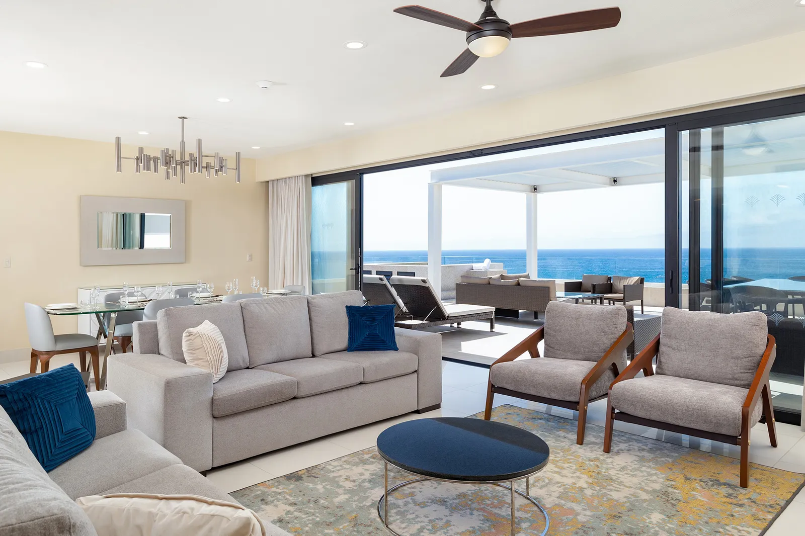 Three Bedroom Penthouse at Villa La Valencia